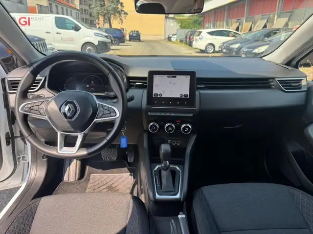 Renault Clio view 10