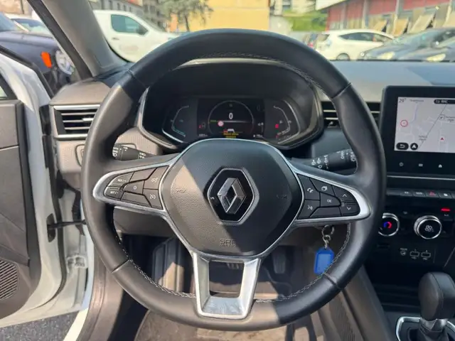 Renault Clio view 9