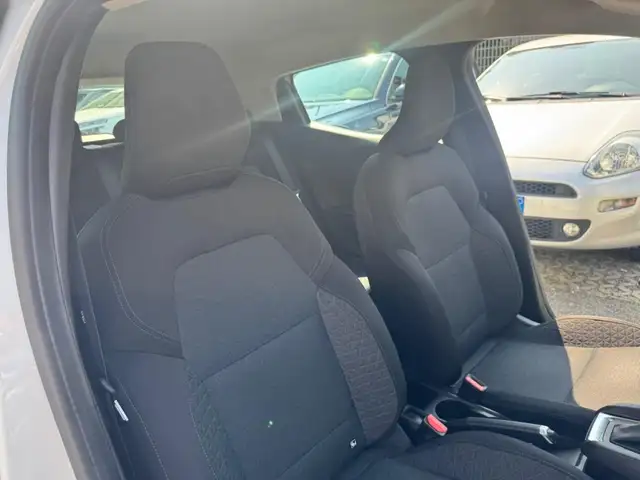 Renault Clio view 14