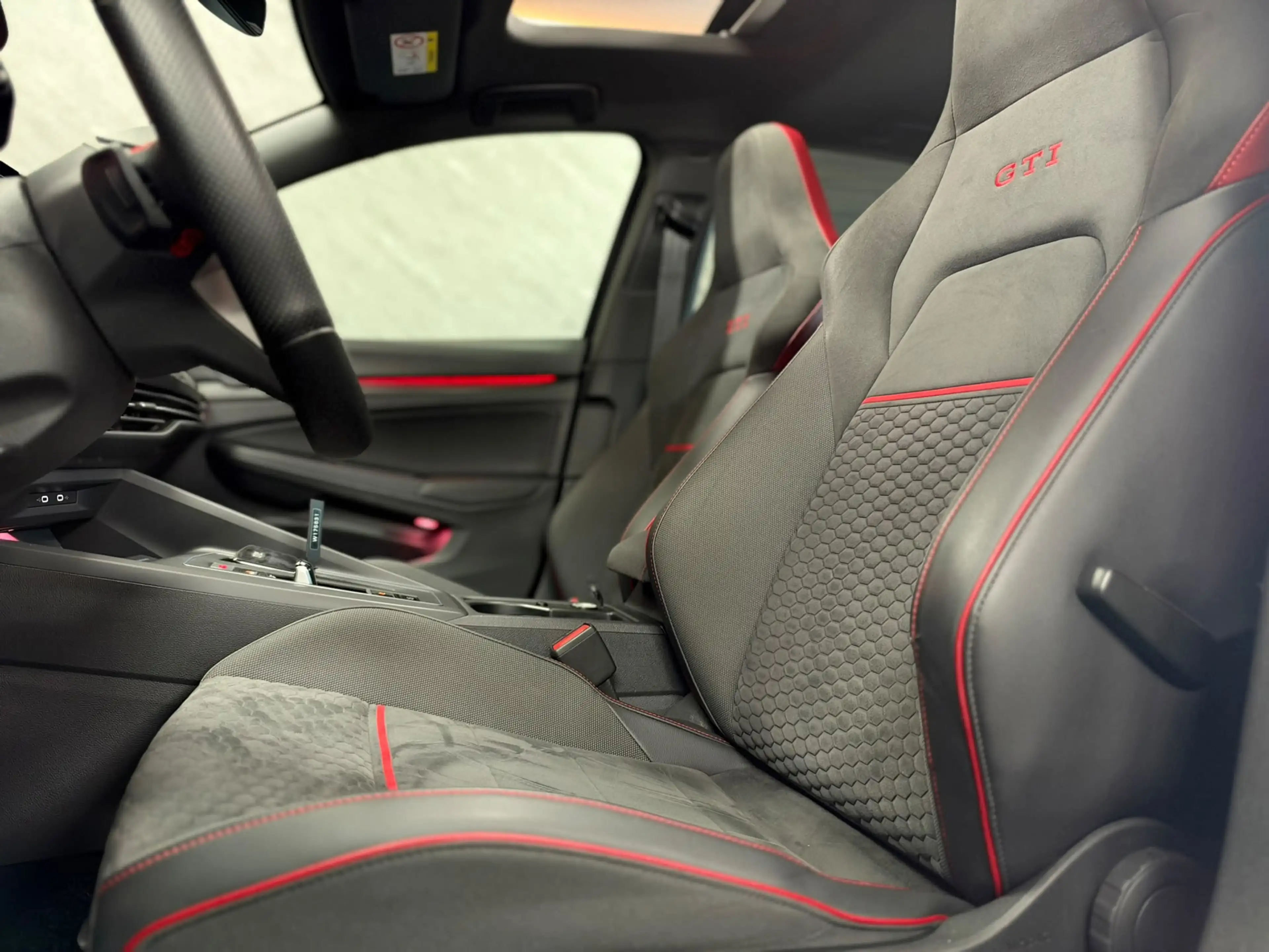 Volkswagen Golf GTI 2.0 TSI Clubsport 45 Jahre|Pano|CAM|H&K|IQ|Keyless — photo 31