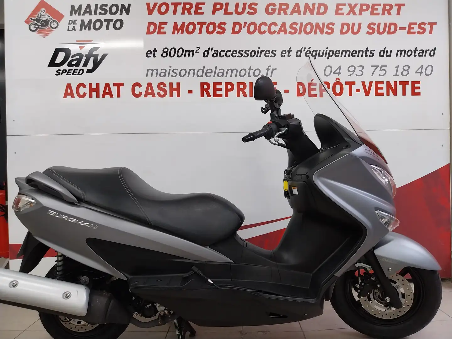 Suzuki Burgman 125 Gris - 1