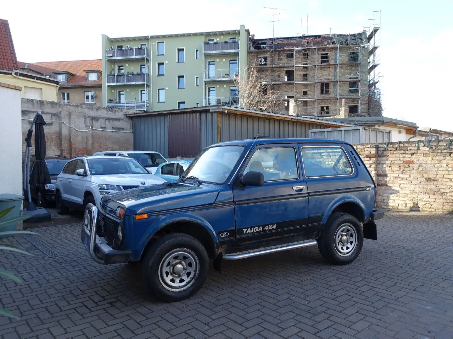 Lada Niva TAIGA 4x4, EU4, AHK, Getriebeproblem !! Blau - 2