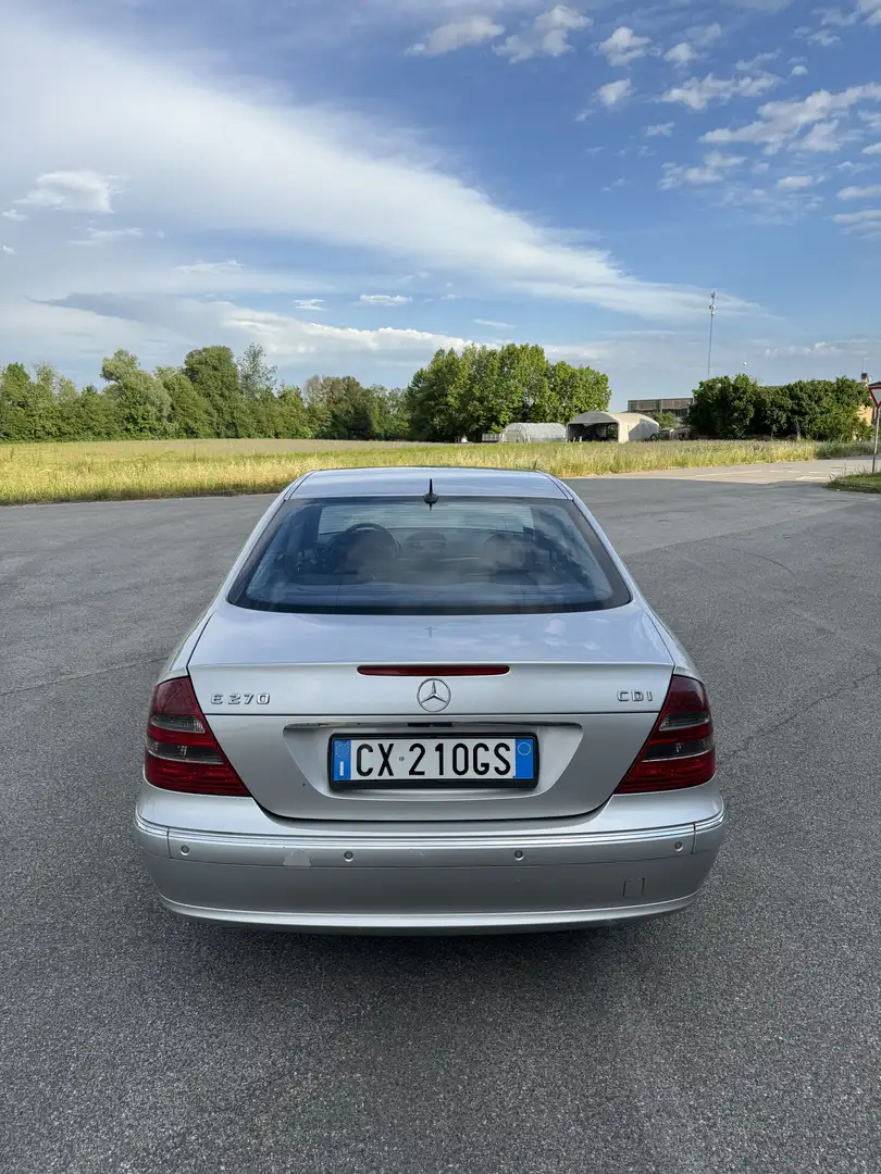 Mercedes-Benz E 270 td cdi Avantgarde - 2