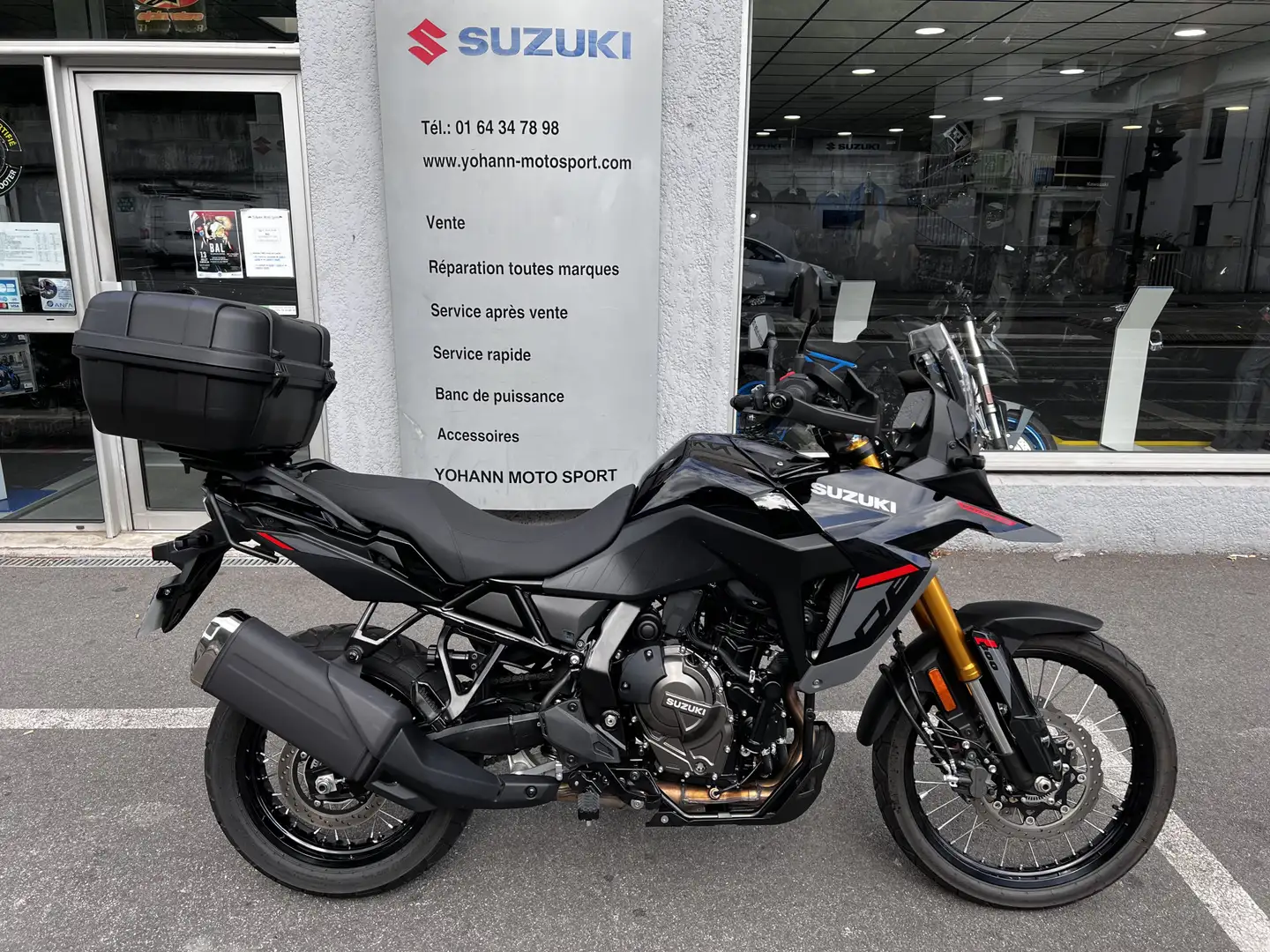 Suzuki V-Strom 800DE Noir - 1