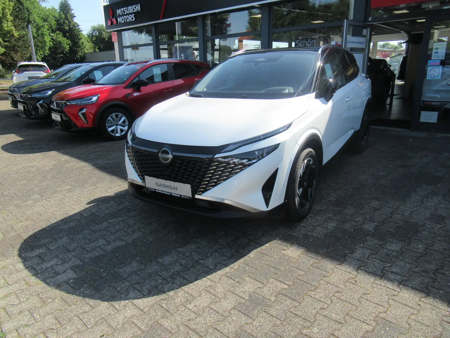 Nissan Qashqai 1.3 DIG-T MHEV Xtronic N-Connecta PANO WP KP Weiß - 2