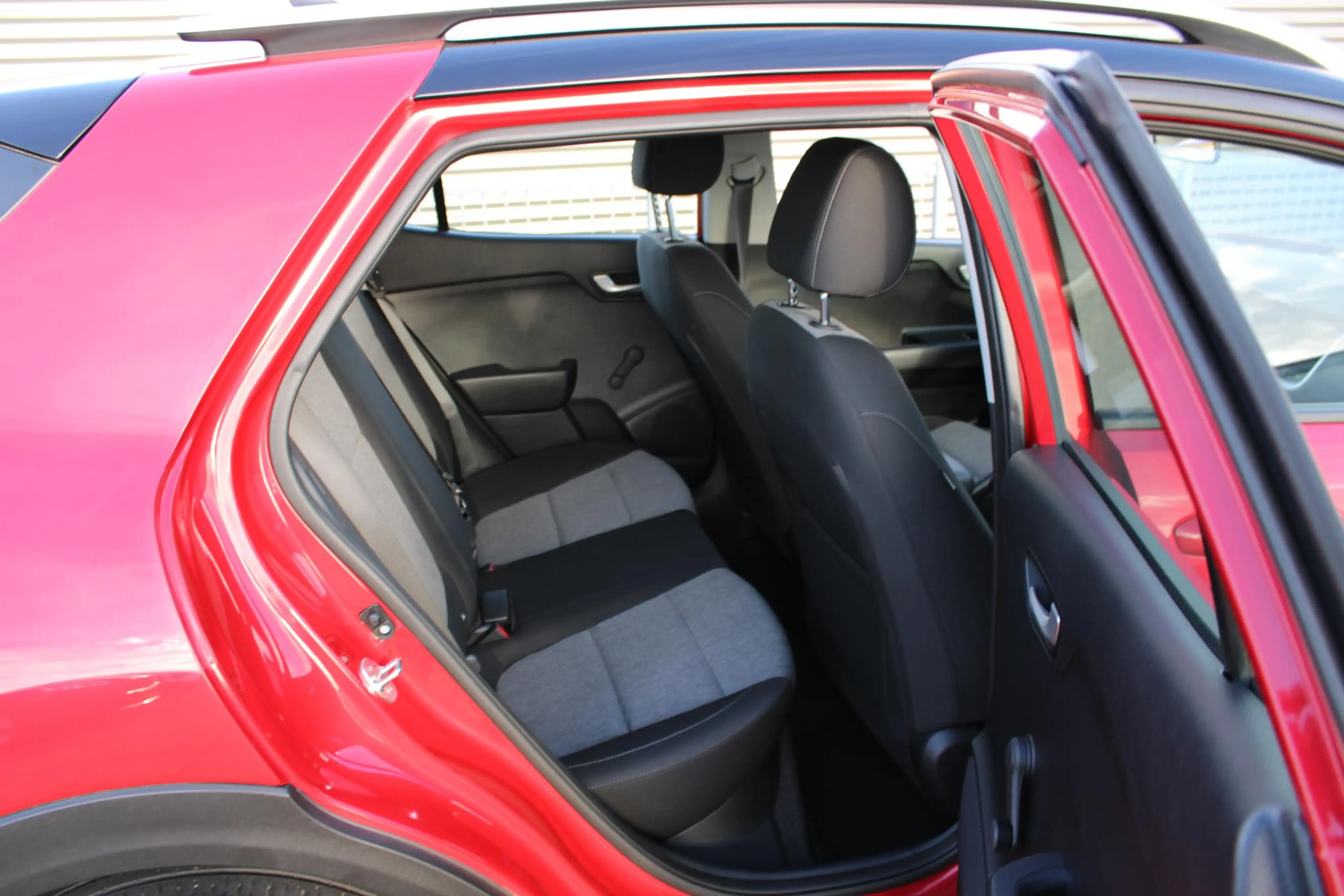 Kia Stonic 1.0 T-GDi Dynamic plus camera / Trekhaak / 41.000K — photo 12