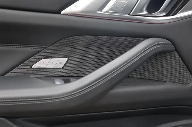 BMW M4 view 10
