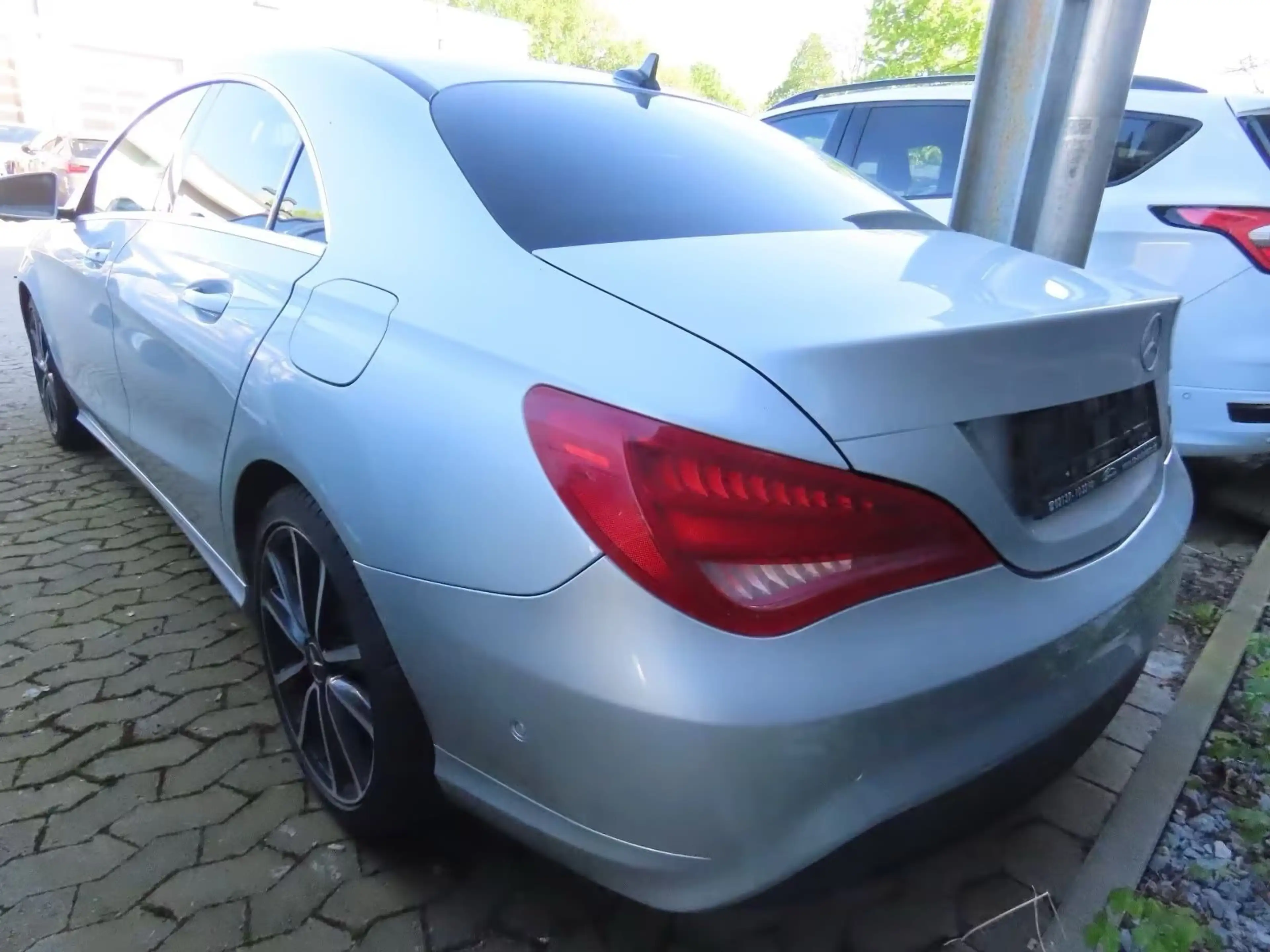 Mercedes-Benz CLA 200 Edition 1 Autom. Leder Klima — photo 5