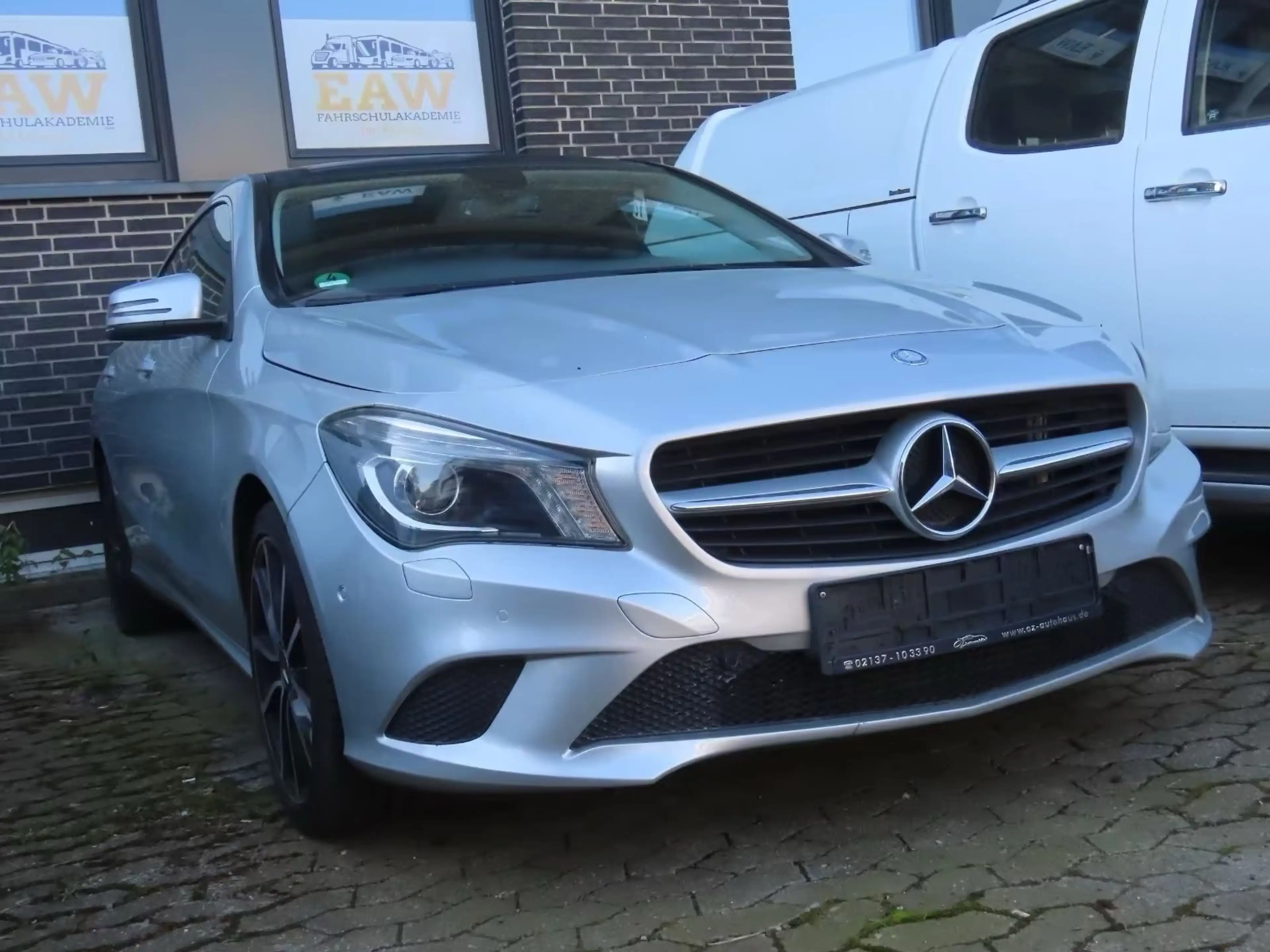 Mercedes-Benz CLA 200 Edition 1 Autom. Leder Klima