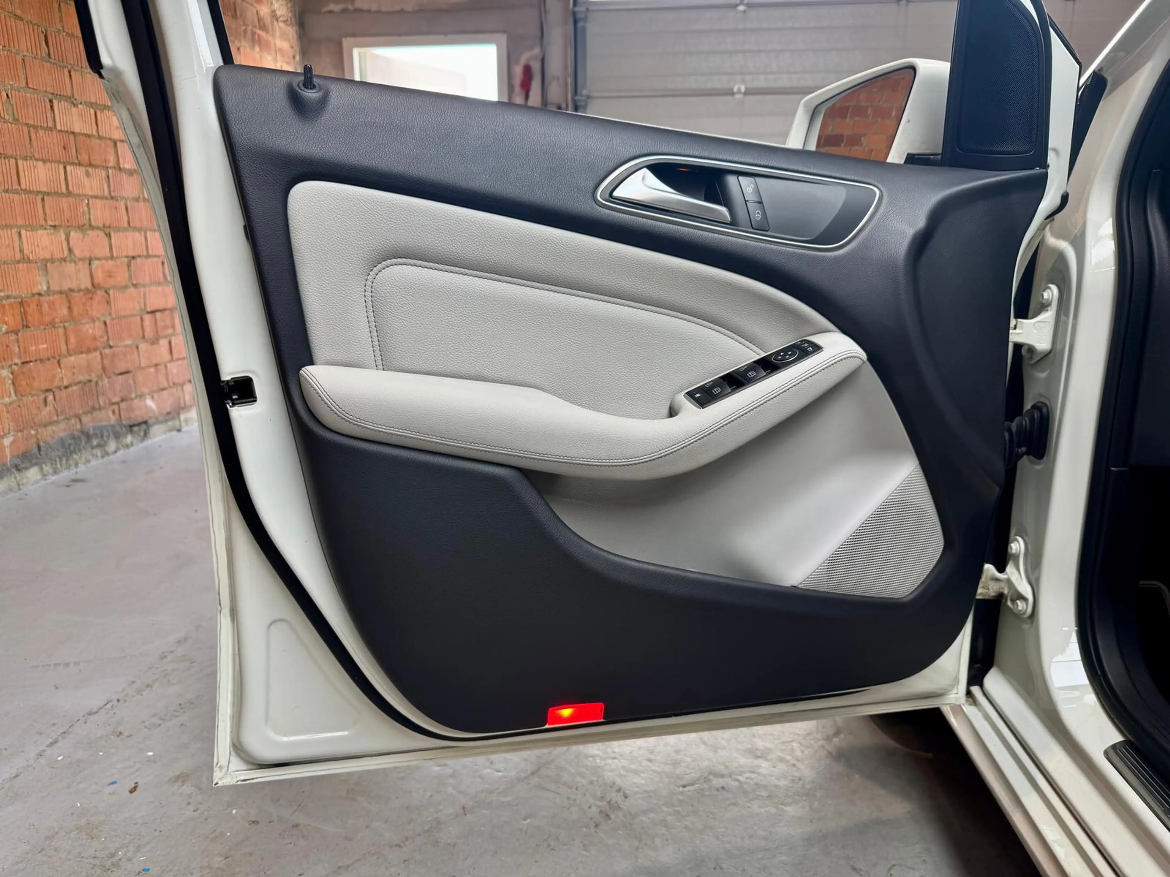 Mercedes-Benz B 200 CDI 4Matic 2.1 CDI+NAVI+LED+AHK+KLIMA+ — photo 23