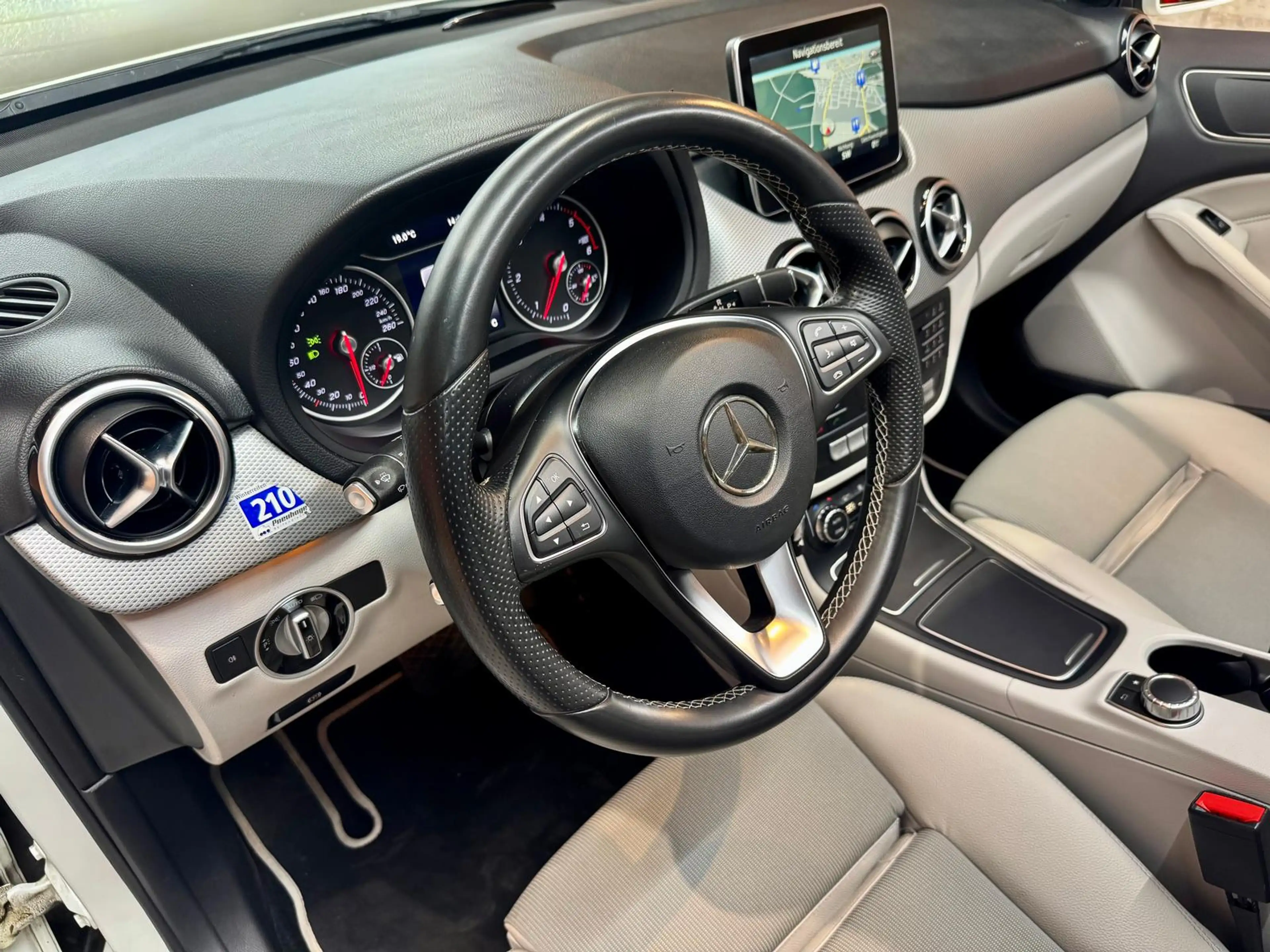 Mercedes-Benz B 200 CDI 4Matic 2.1 CDI+NAVI+LED+AHK+KLIMA+ — photo 26