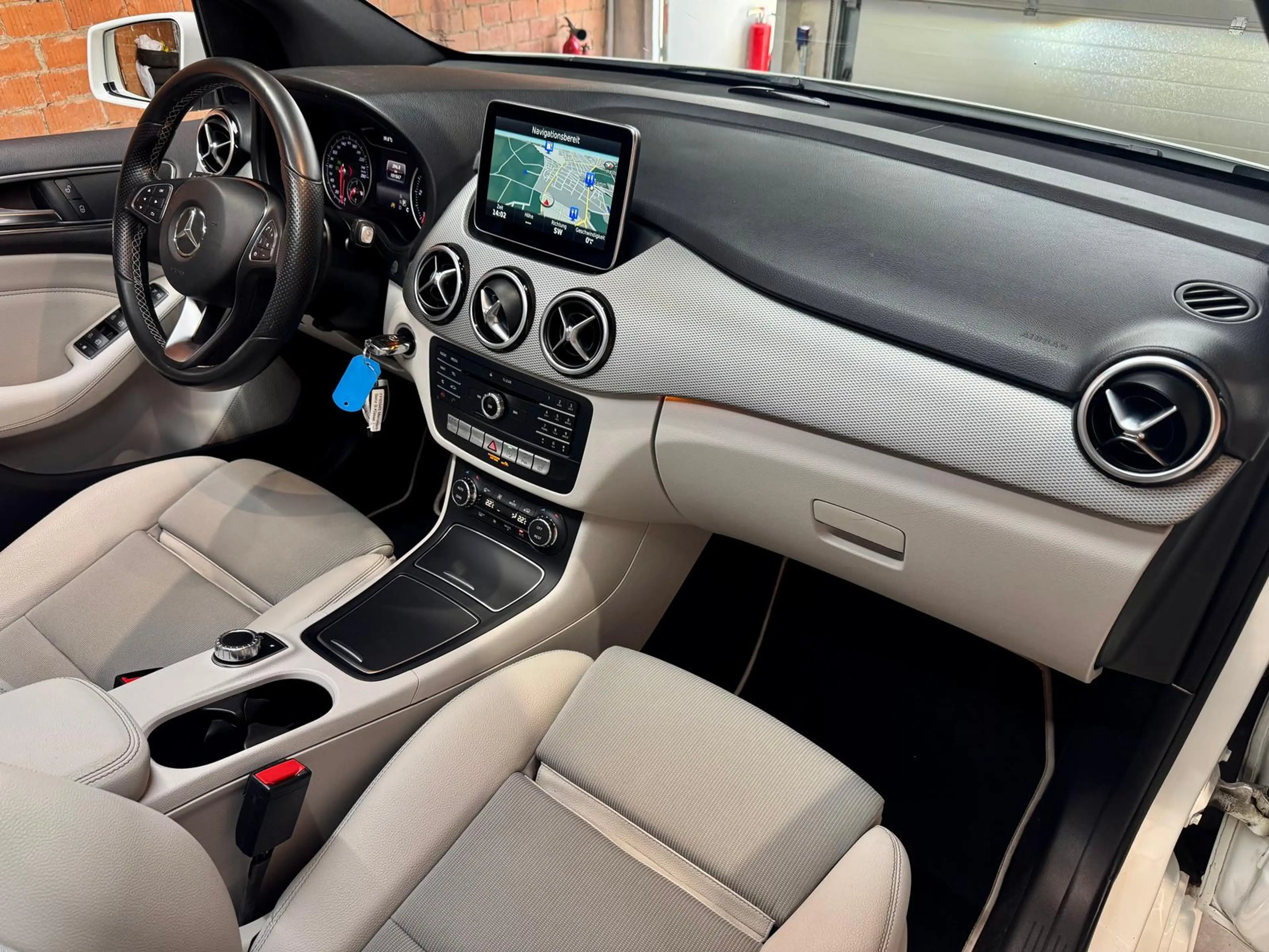 Mercedes-Benz B 200 CDI 4Matic 2.1 CDI+NAVI+LED+AHK+KLIMA+ — photo 19