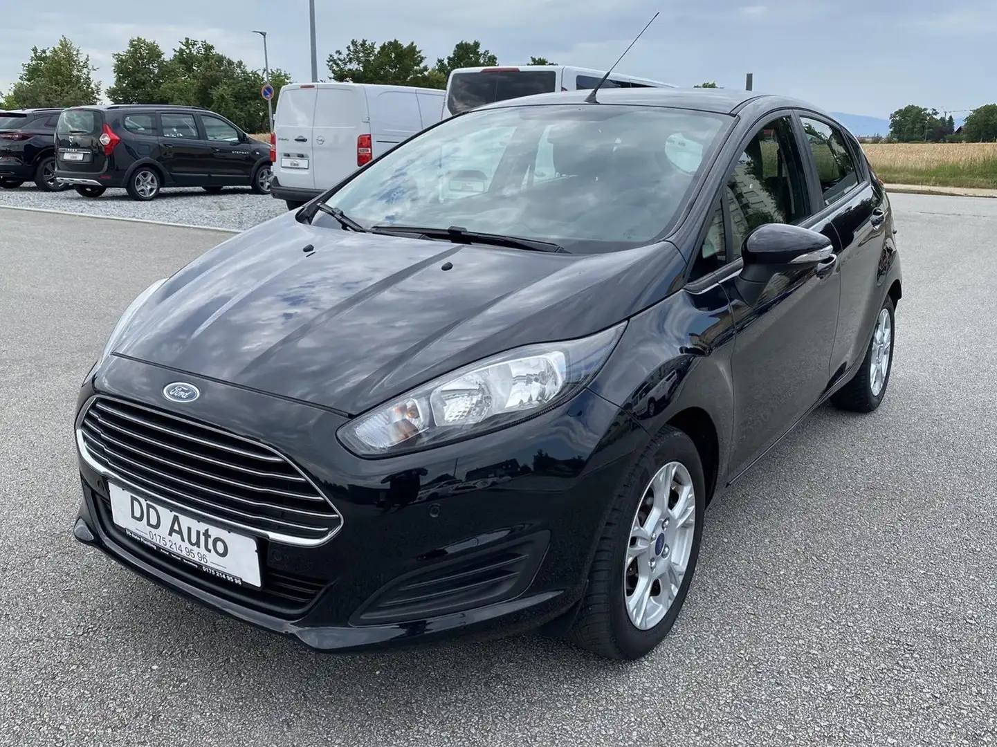 Ford Fiesta Trend Scheckheft Allwetterreifen Klima 5- Noir - 1