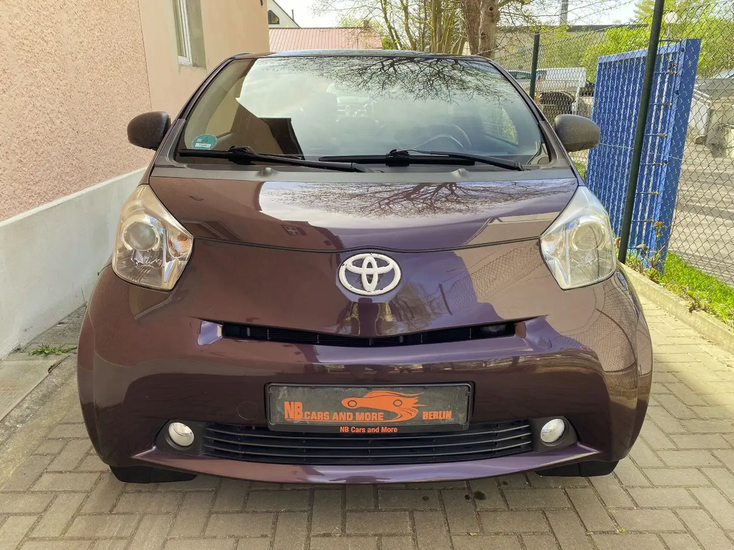 Toyota iQ iQ + Teilleder, Keyless, Klima, 17 Zoll !!! Burdeos - 2