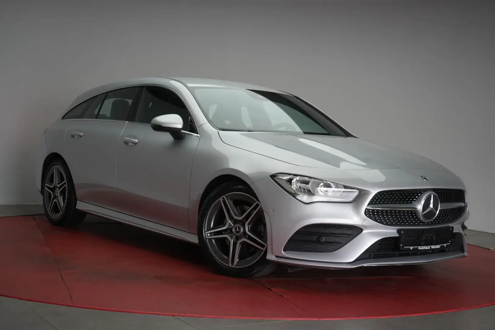 Mercedes-Benz CLA 220 d  8G-DCT AMG Line Silber - 1