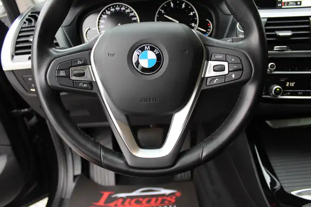 BMW X3 view 10
