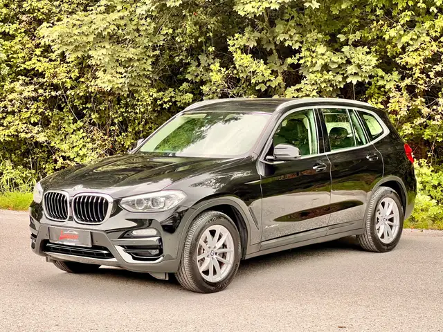 BMW X3 view 4