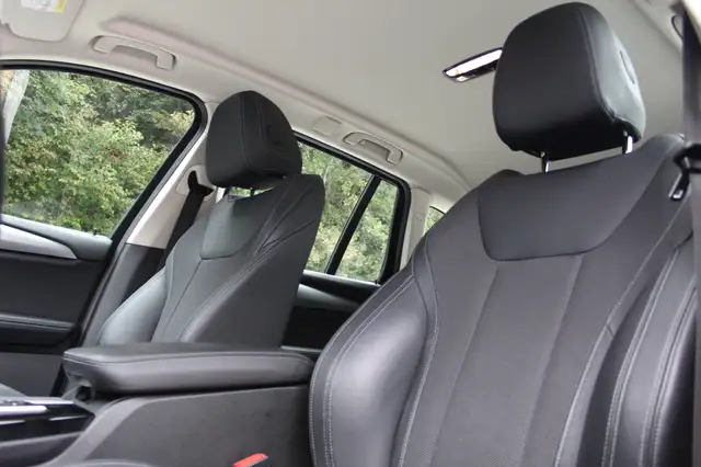 BMW X3 view 12