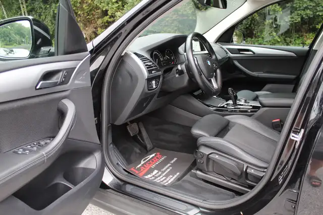BMW X3 view 7