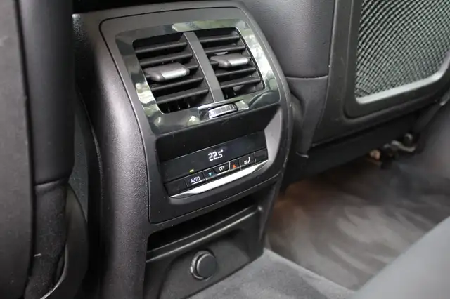 BMW X3 view 15