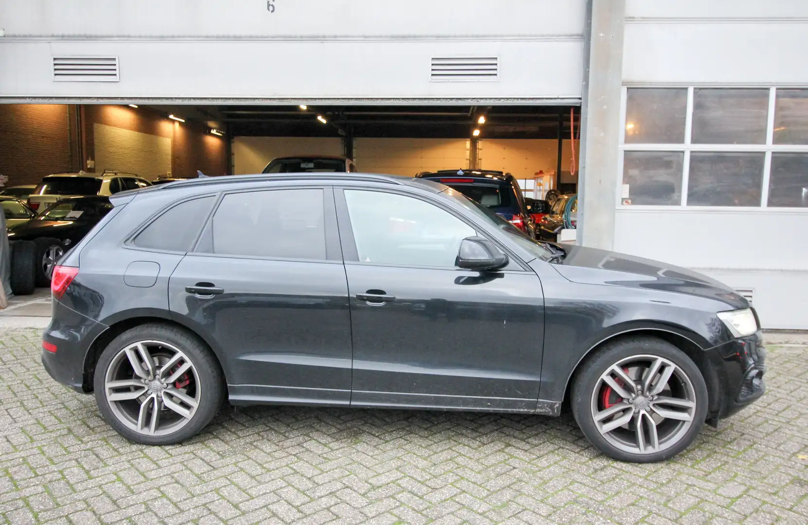 Audi SQ5 3.0 V6 TDI SQ5 Plus Quattro ProLine 340pk & 700Nm Schwarz - 2