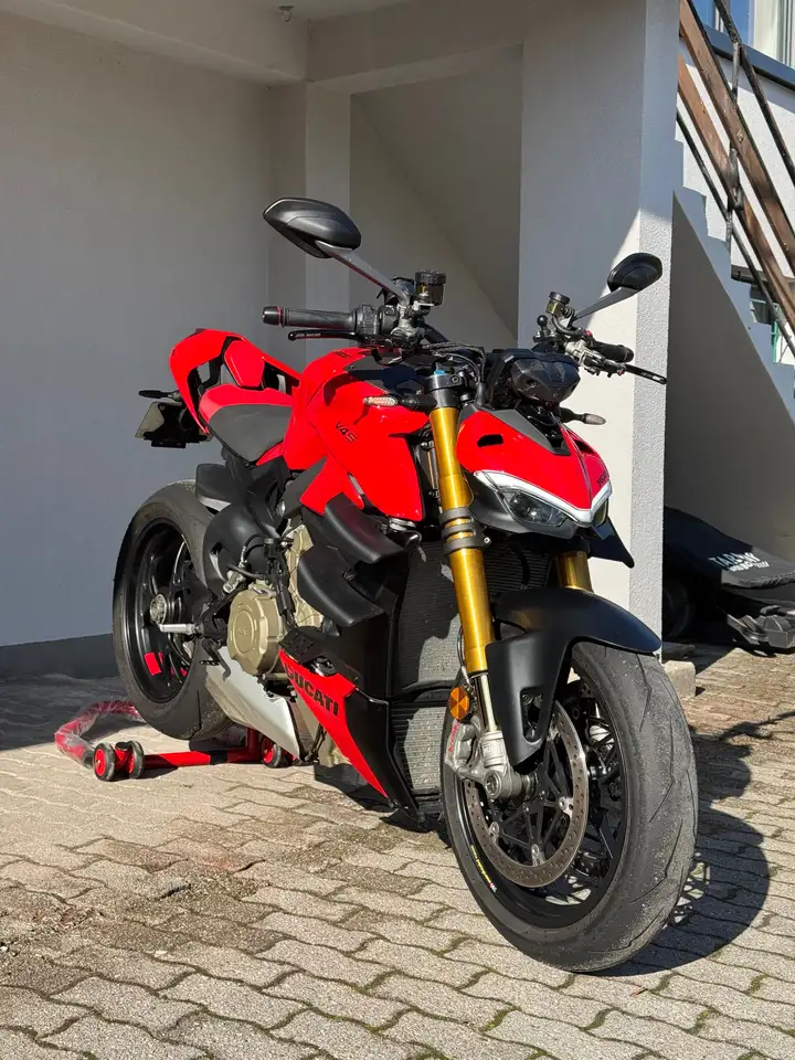 Ducati Streetfighter
