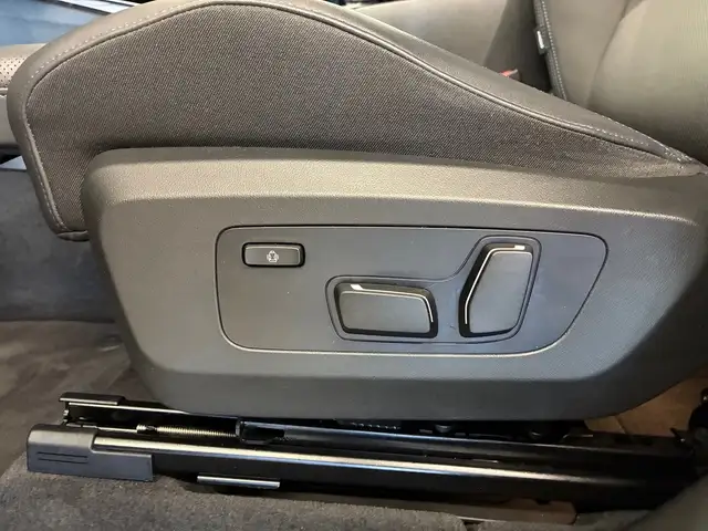 BMW X3 view 6