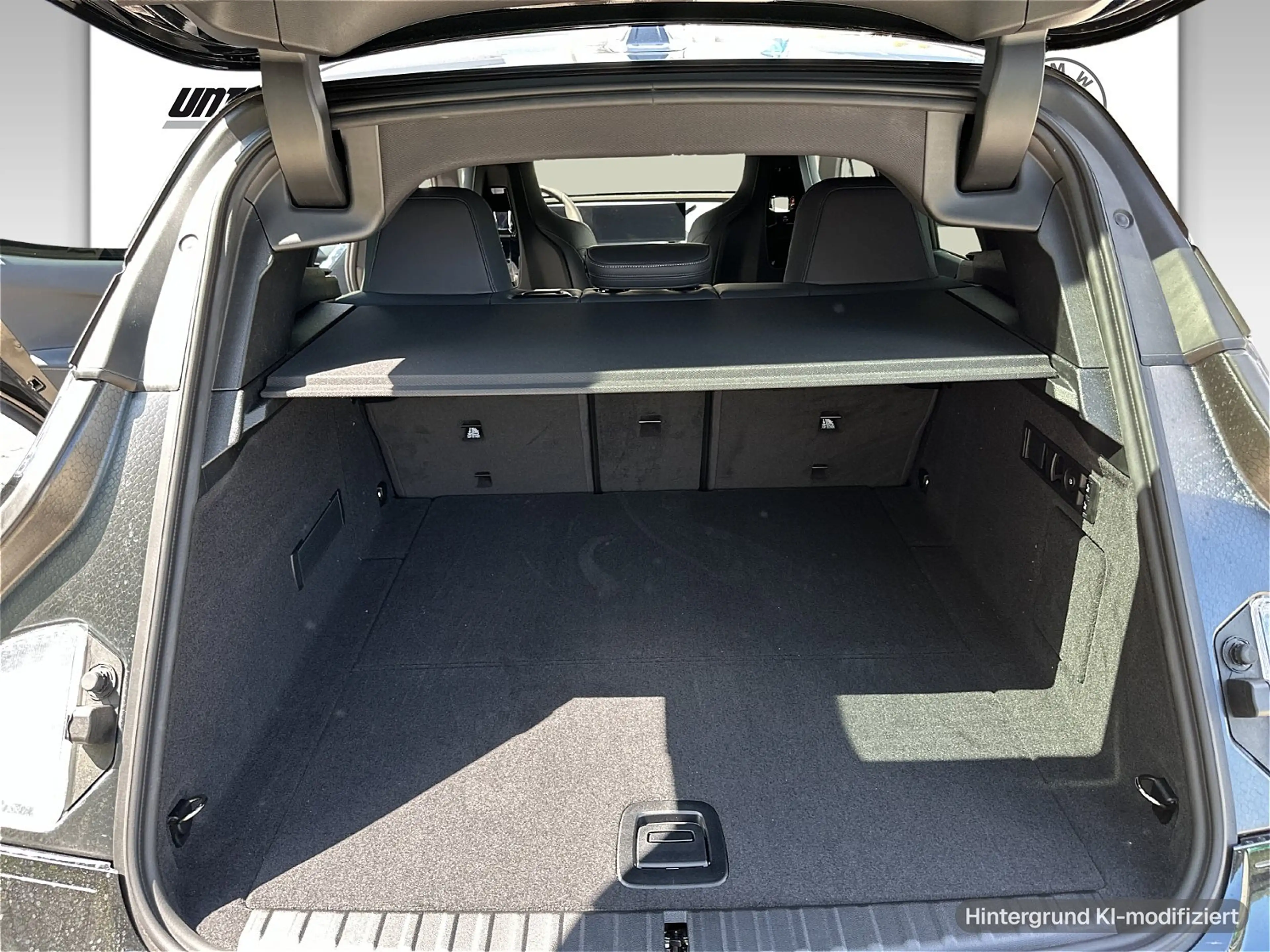 BMW iX xDrive45 (I20) M Sportpaket HK HiFi DAB LED — photo 12