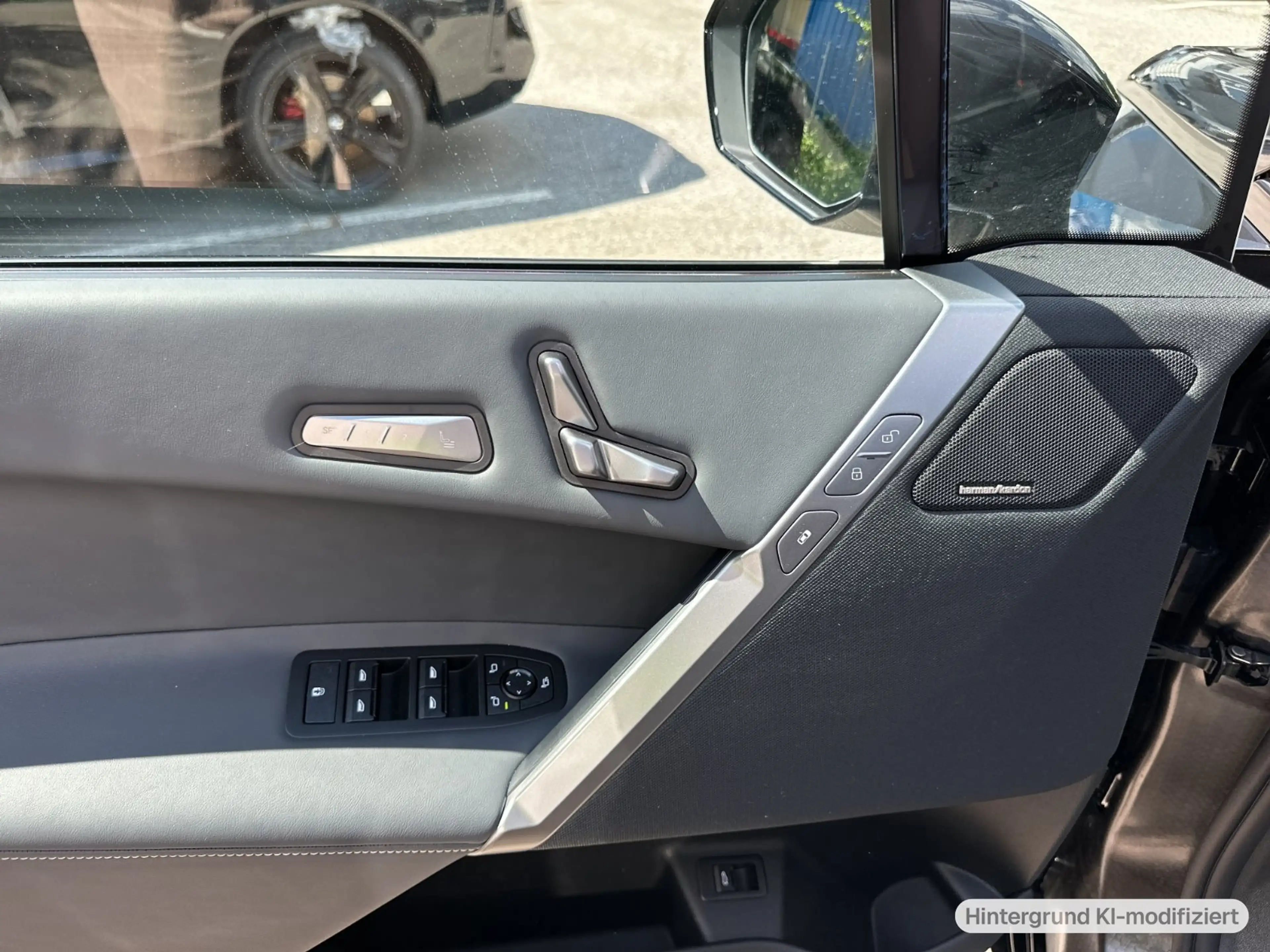BMW iX xDrive45 (I20) M Sportpaket HK HiFi DAB LED — photo 15