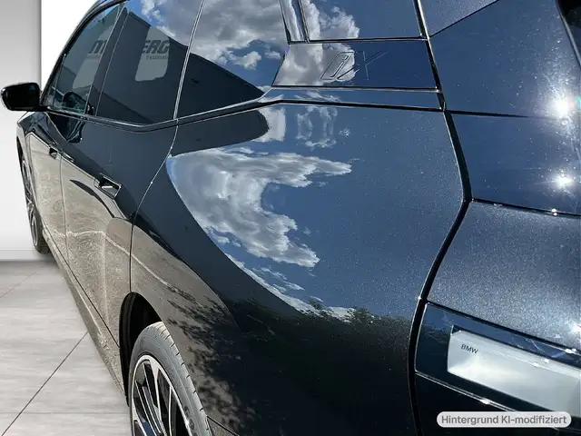BMW Ix view 5