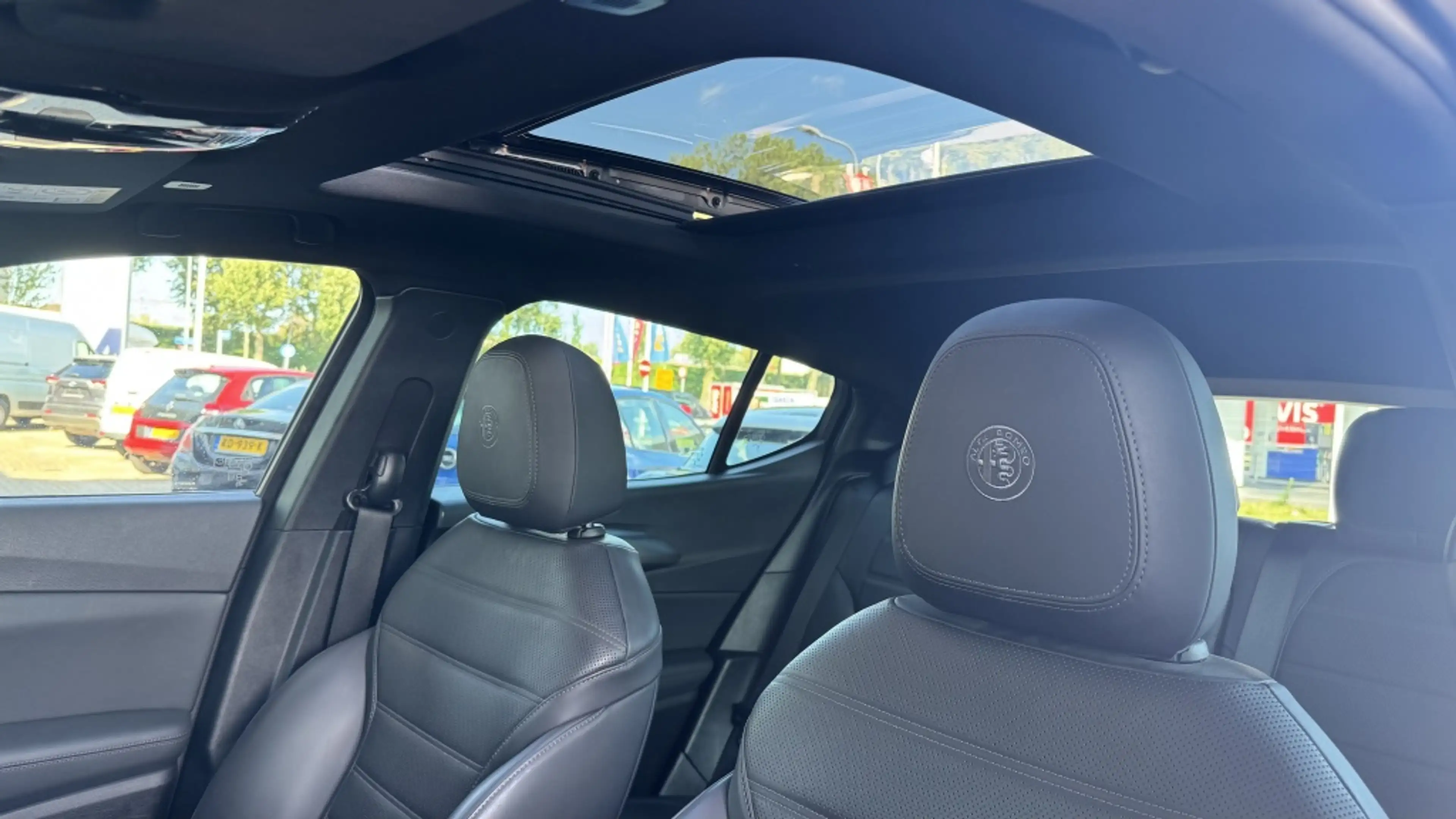 Alfa Romeo Tonale 1.3T PHEV Veloce | Pano | Leer | Camera — photo 10