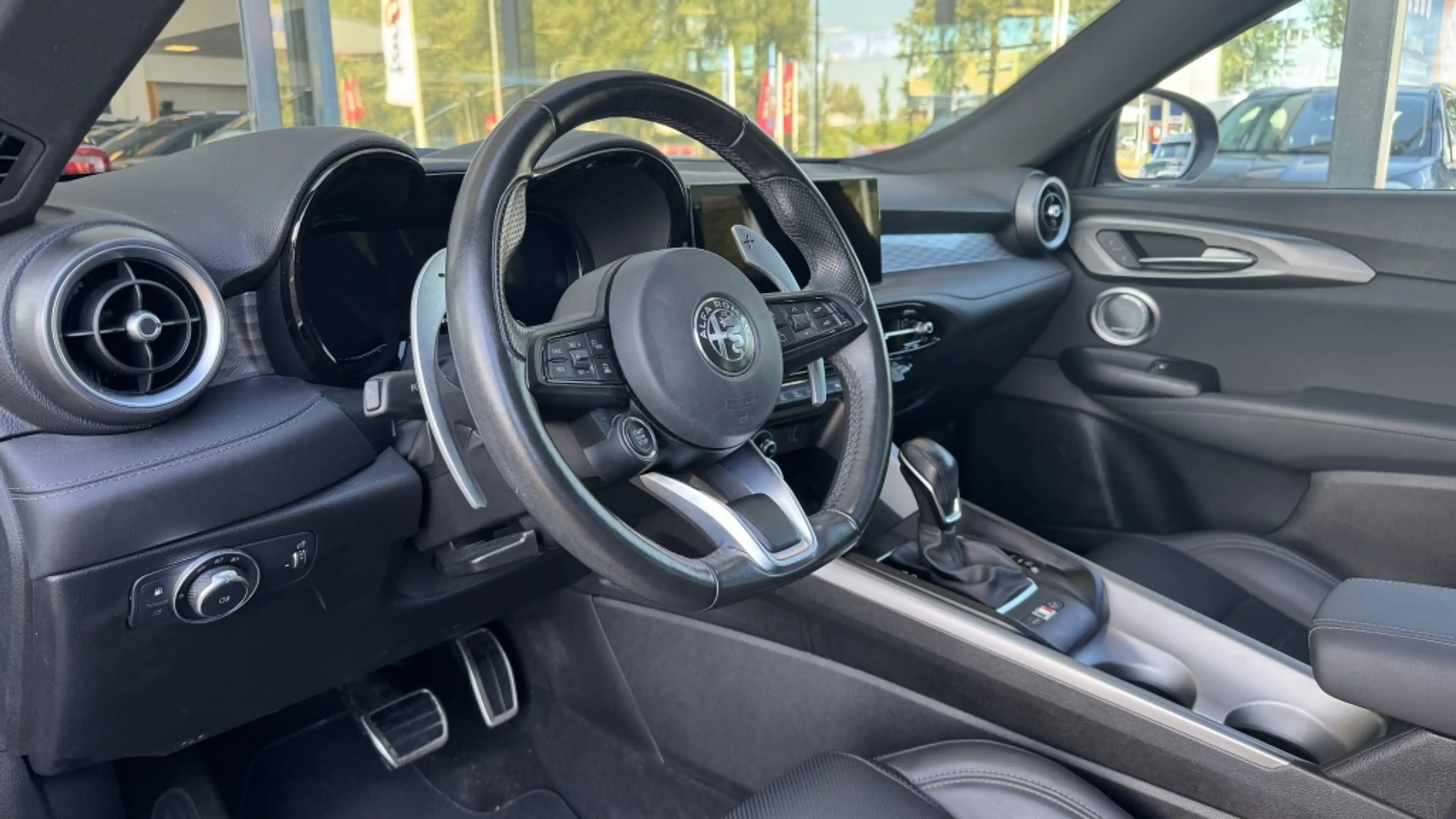 Alfa Romeo Tonale 1.3T PHEV Veloce | Pano | Leer | Camera — photo 7