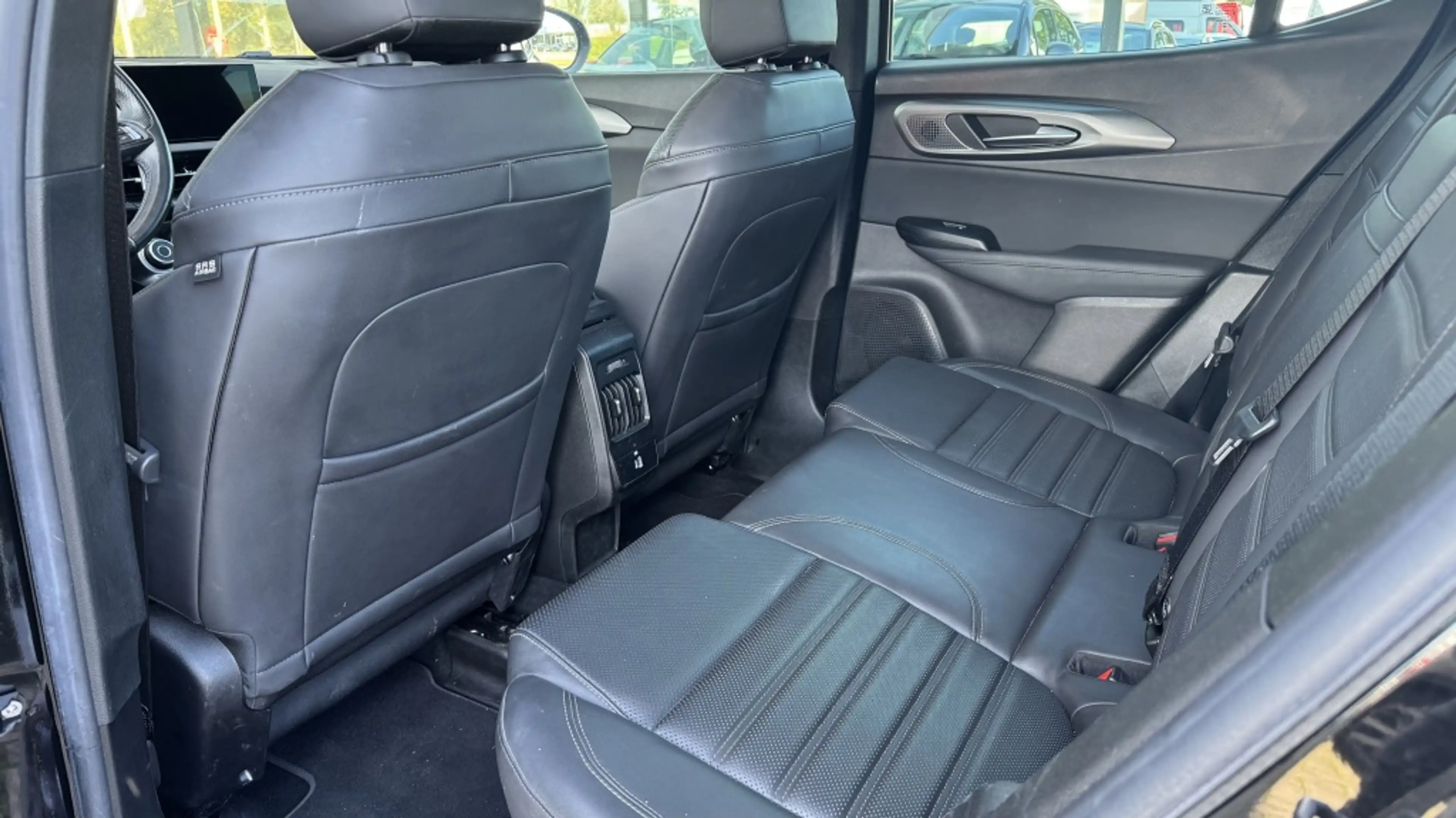 Alfa Romeo Tonale 1.3T PHEV Veloce | Pano | Leer | Camera — photo 11