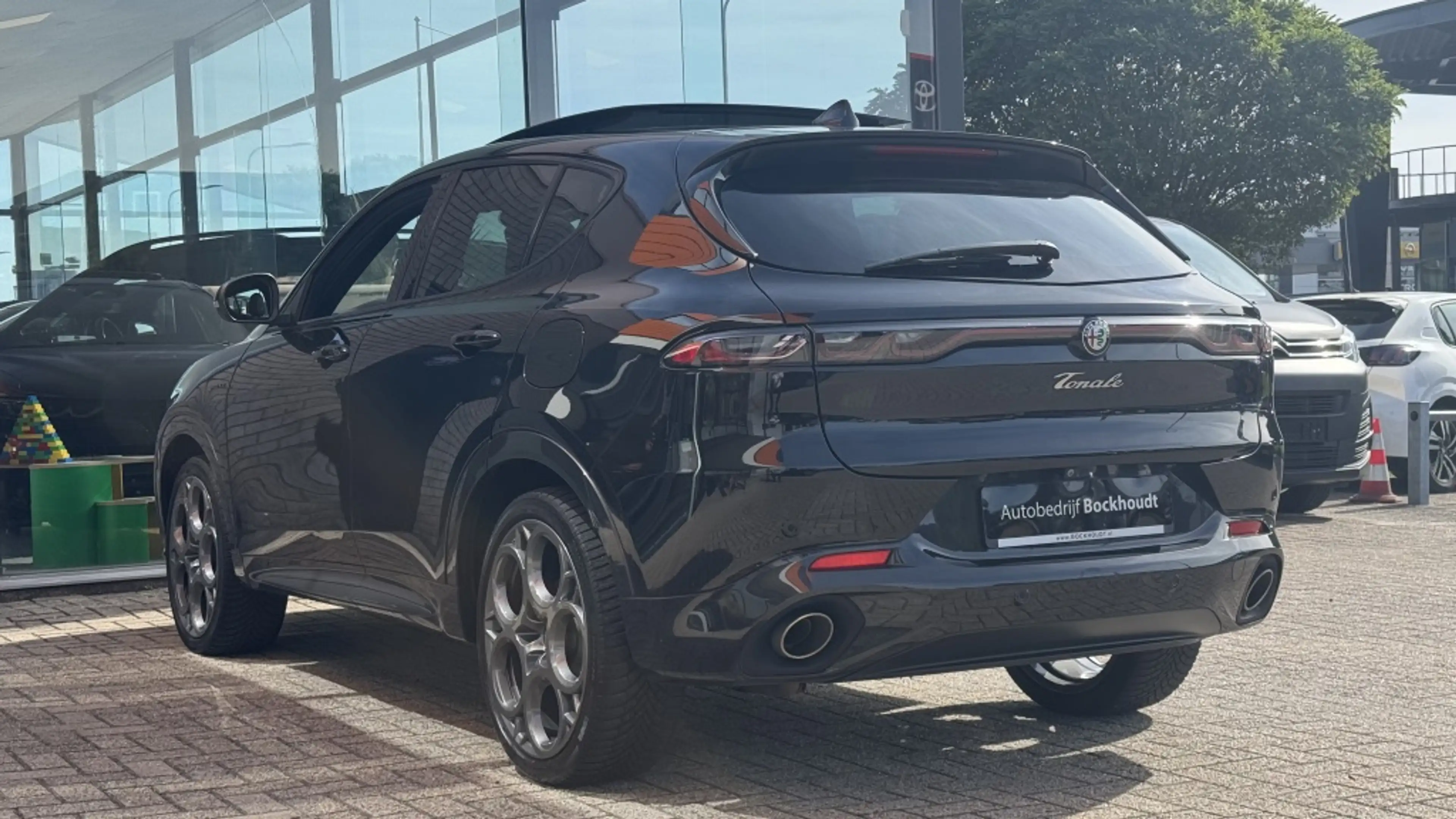 Alfa Romeo Tonale 1.3T PHEV Veloce | Pano | Leer | Camera — photo 4