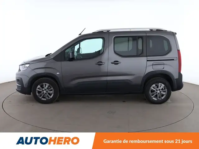 Peugeot Rifter view 3