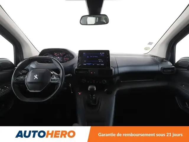 Peugeot Rifter view 12