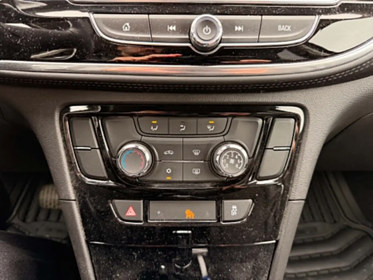 Buick Encore снимка Buick Encore