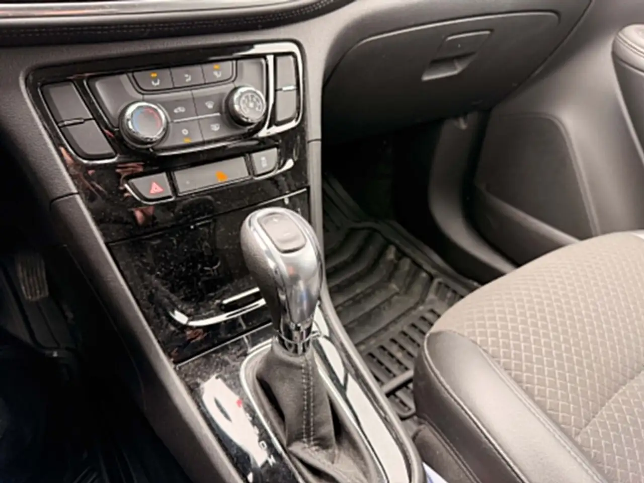 Buick Encore снимка Buick Encore