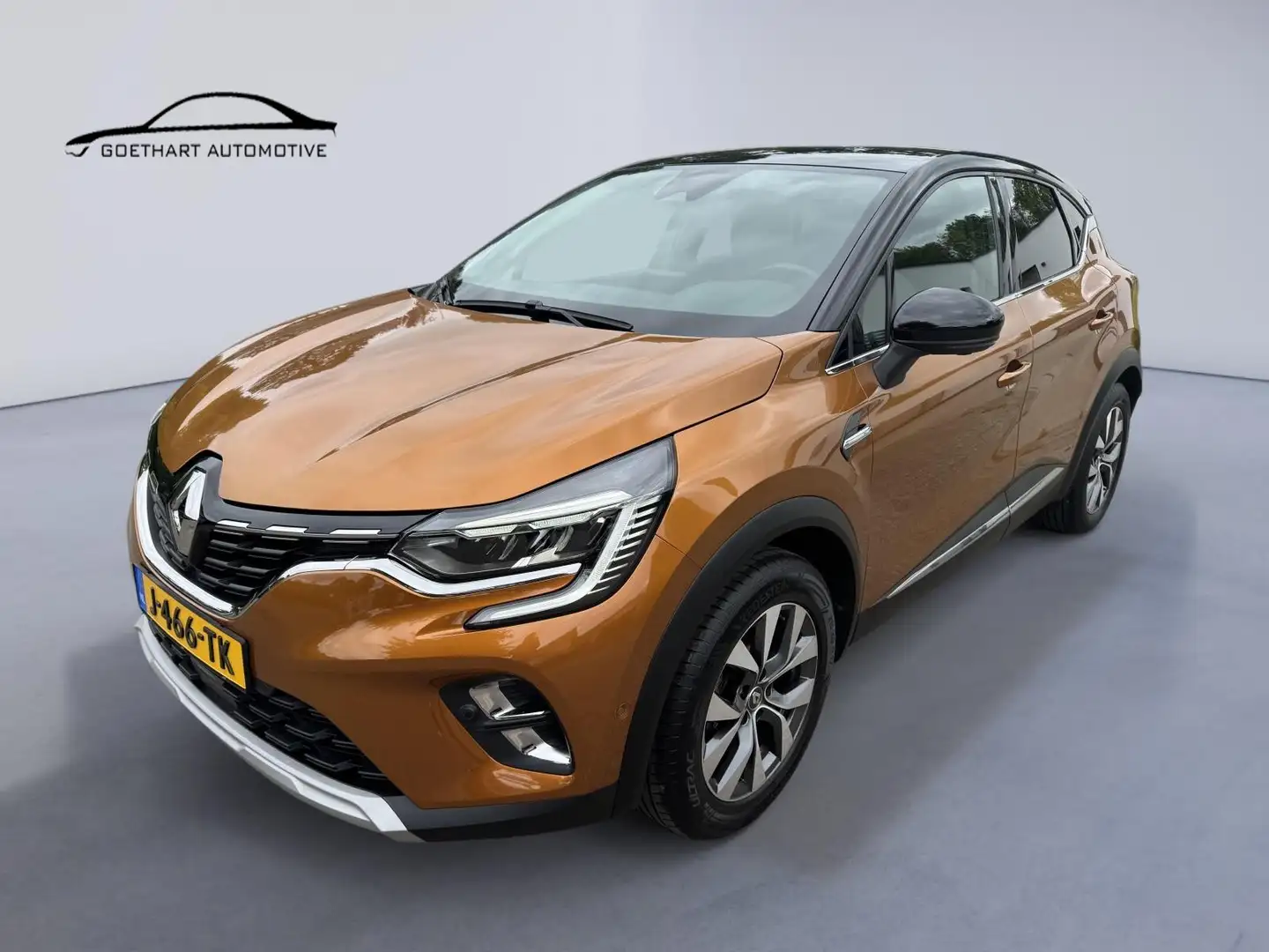 Renault Captur 1.0 TCe 100 Intens / 360 cam / Keyless / Ambient / Arancione - 1