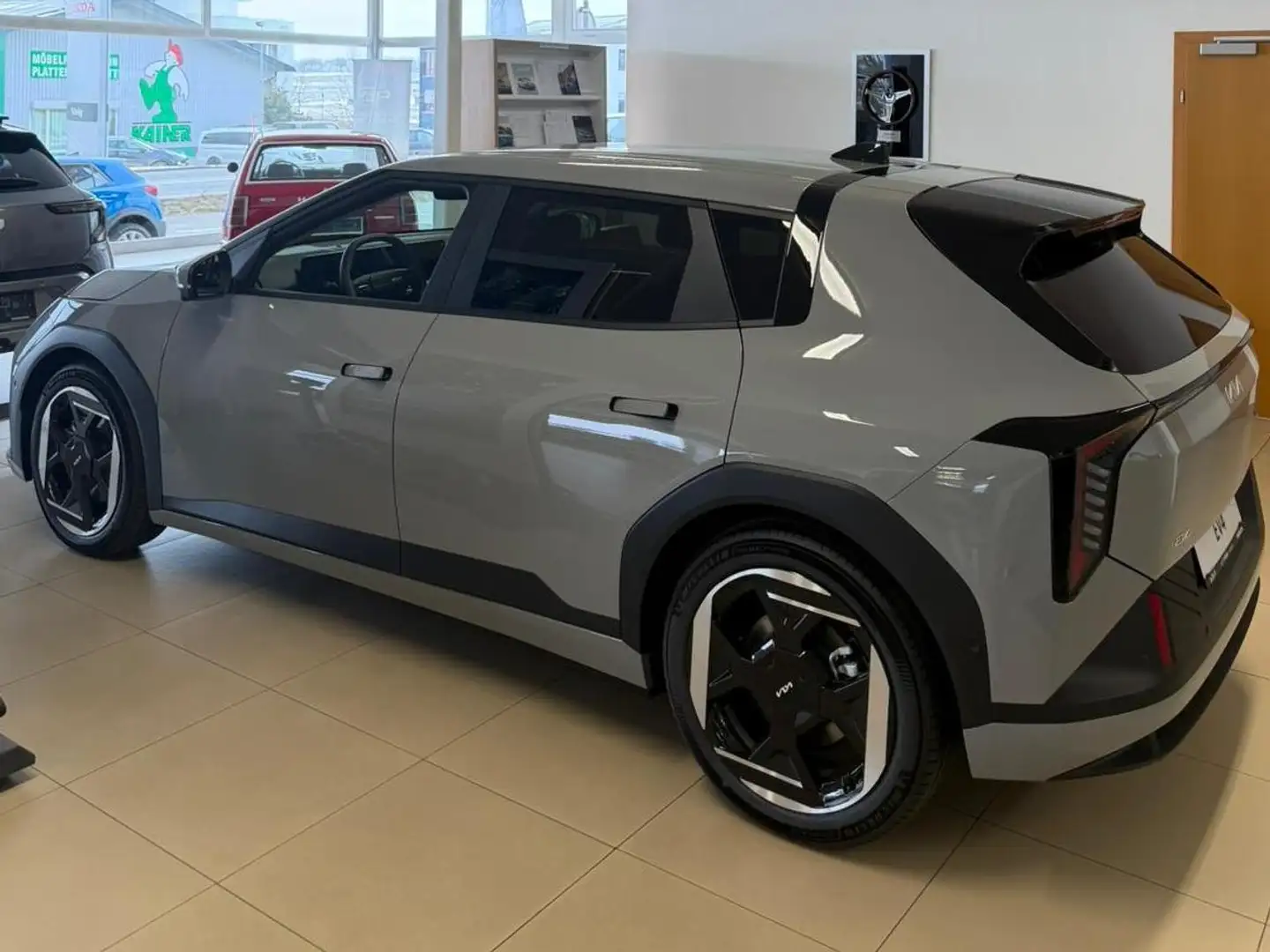 Kia EV4 EV4 HB Earth Plus Grau - 1