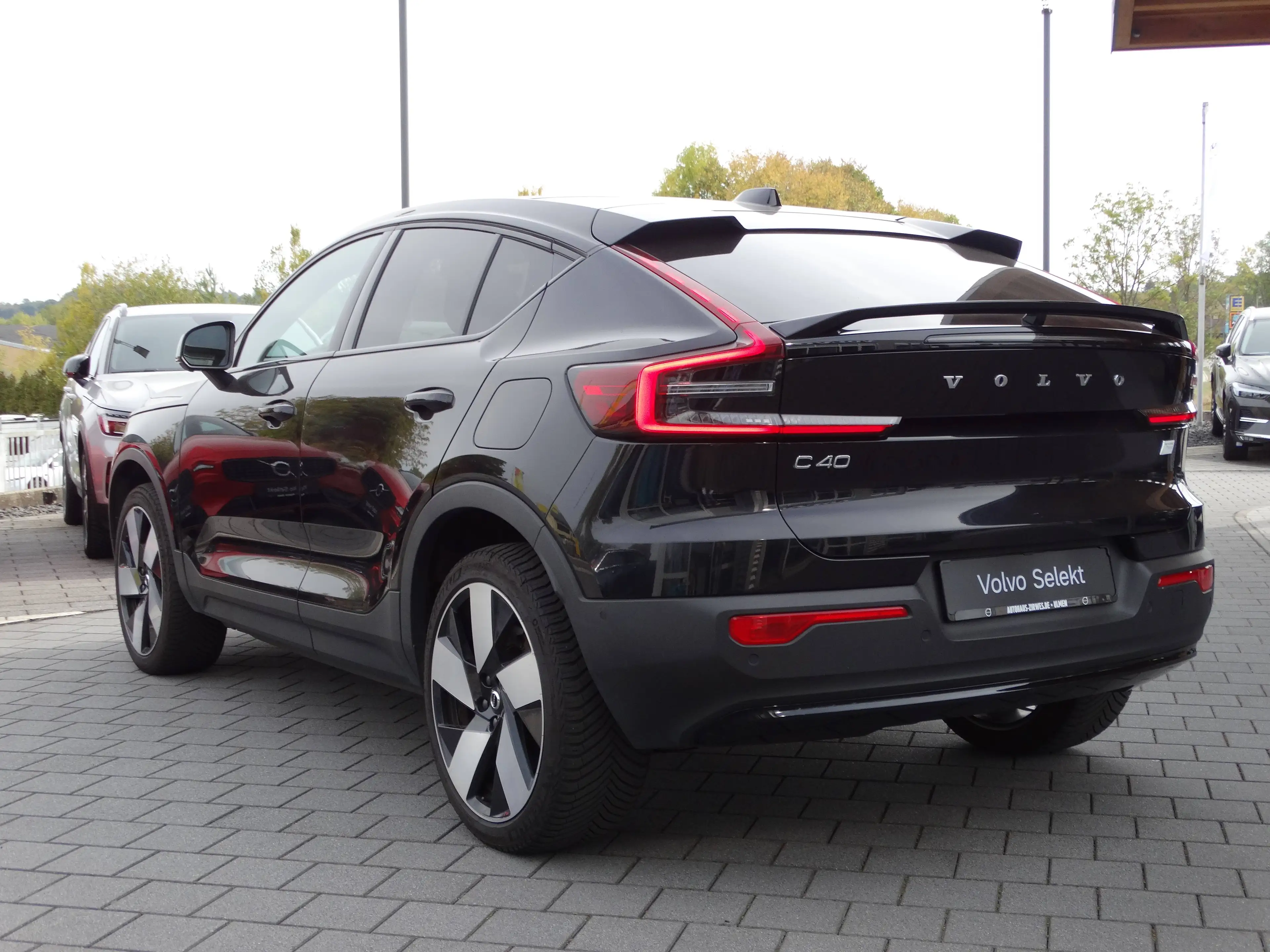 Volvo C40 Ultimate Recharge Pure Electric Twin Motor AWD — photo 7