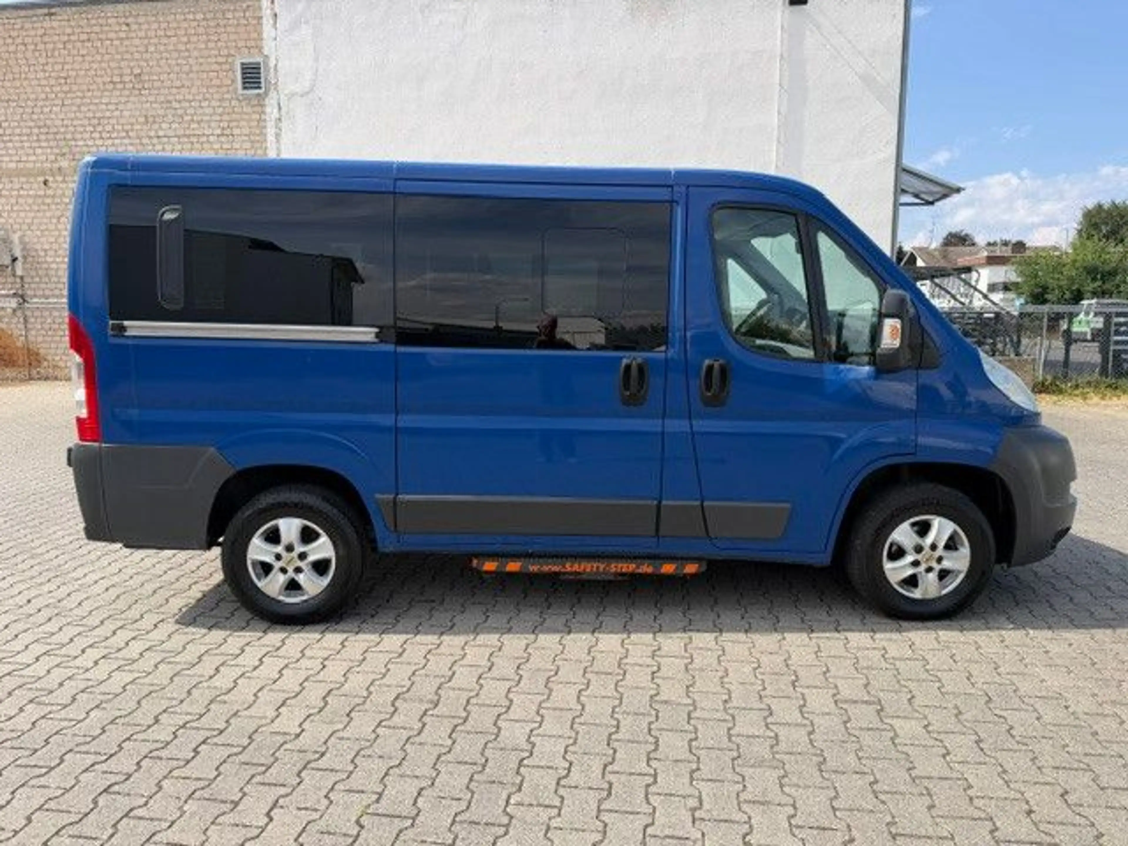 Peugeot Boxer HDi Luxus.  2 X KLIMA ! 9-SITZE!