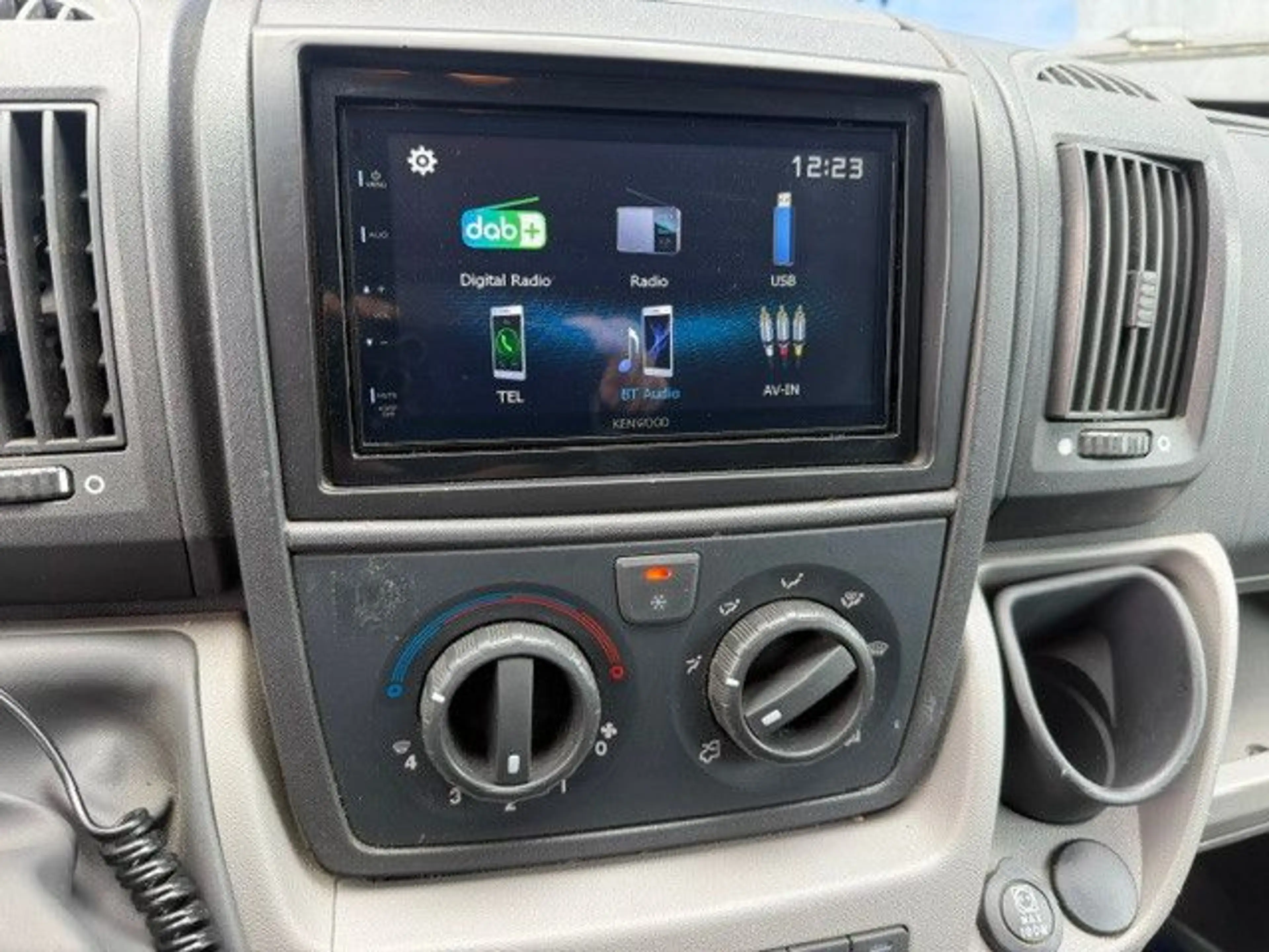Peugeot Boxer HDi Luxus.  2 X KLIMA ! 9-SITZE! — photo 15