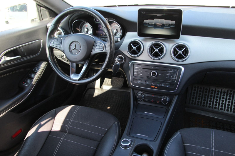 Mercedes-Benz CLA 180 Urban/Xenon/Navi/Sitzh. — photo 10