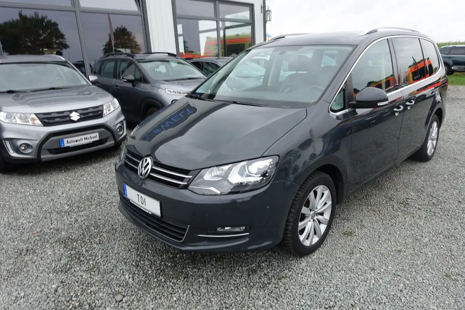 Volkswagen Sharan 2.0 TDI DSG 7Sitzer SITZH PDC XEN NAVI 17 Gris - 2