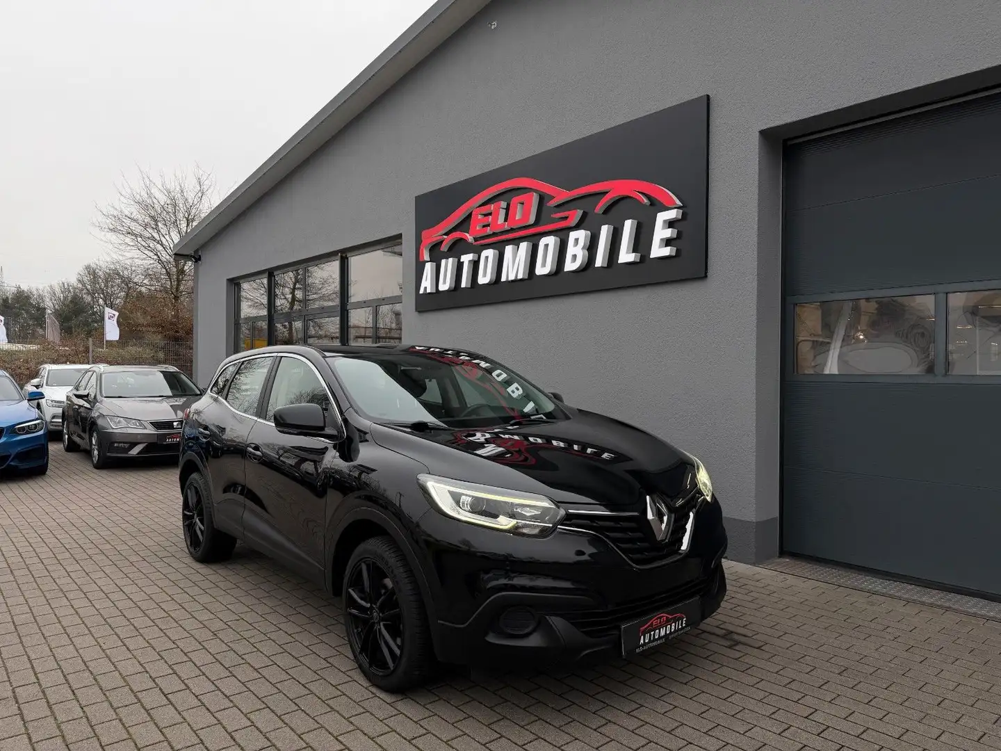 Renault Kadjar Life*1.Hand*Tempomat*Klimaanlage* Schwarz - 1