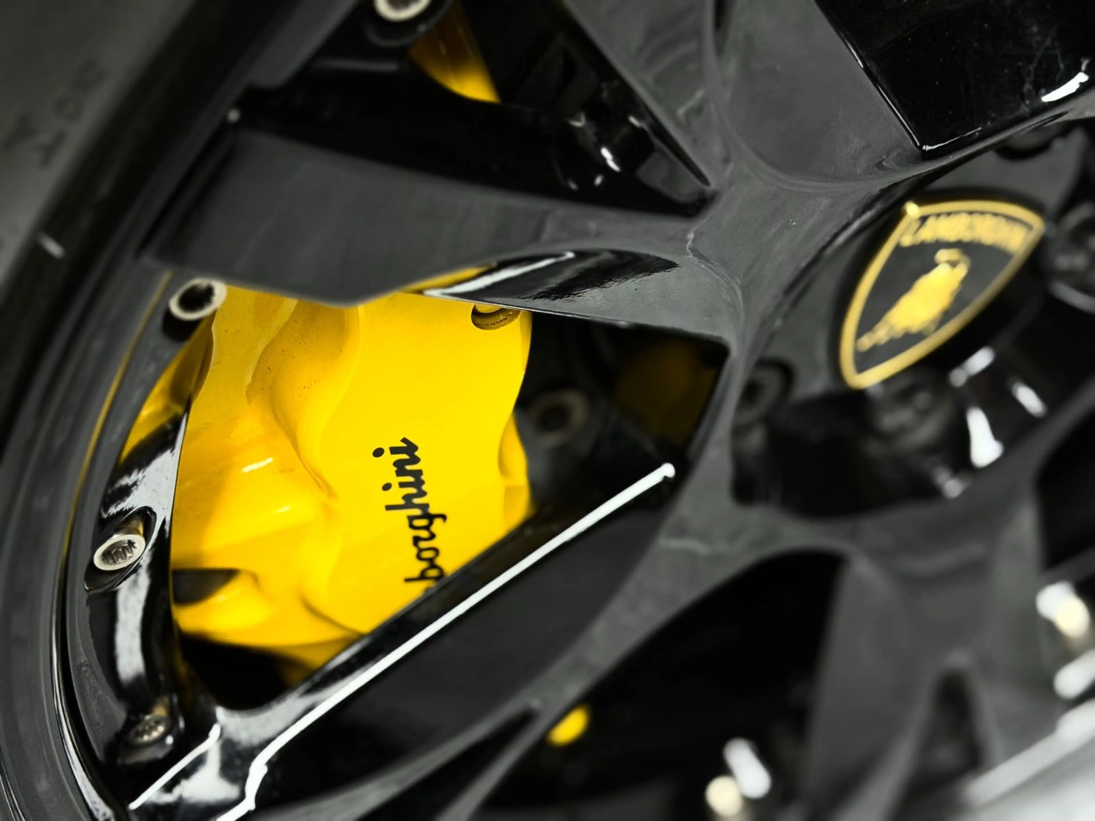 Lamborghini Gallardo LP550-2 CARBON LIFT CAM KERAMIK GIALLO — photo 11