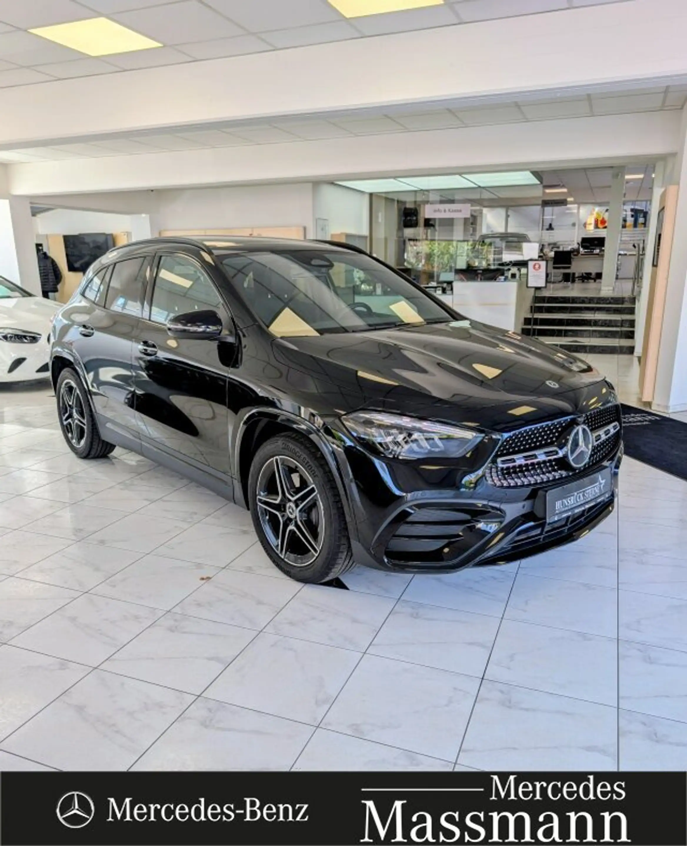 Mercedes-Benz GLA 220 GLA 220 d 4MATIC AMG Line Navi/Pano.-Dach/Styling — photo 2