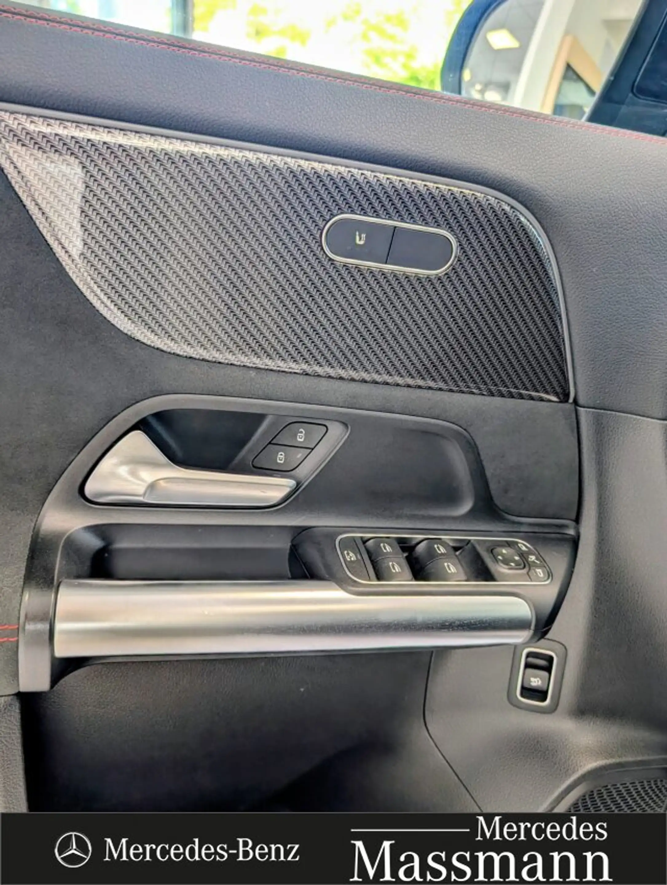 Mercedes-Benz GLA 220 GLA 220 d 4MATIC AMG Line Navi/Pano.-Dach/Styling — photo 7