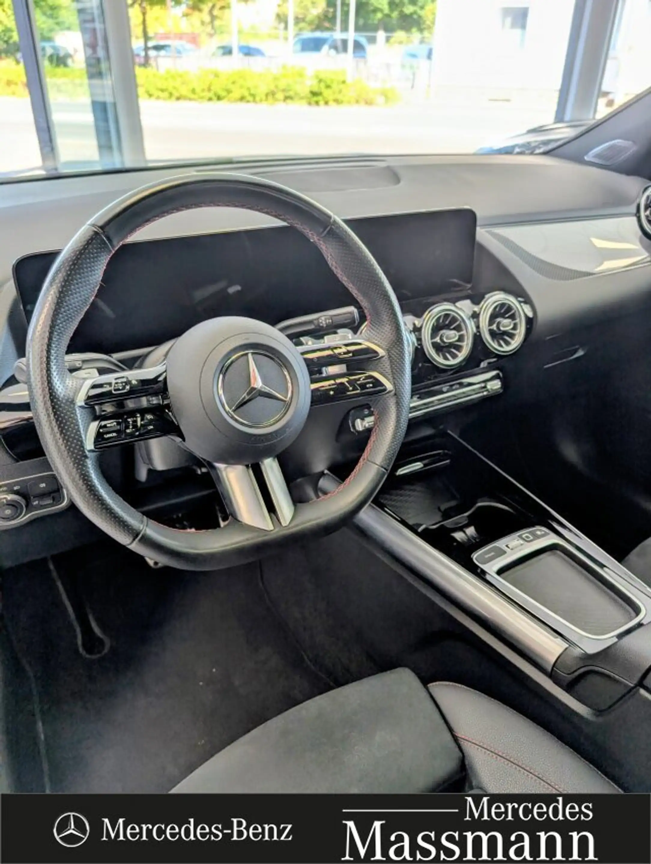 Mercedes-Benz GLA 220 GLA 220 d 4MATIC AMG Line Navi/Pano.-Dach/Styling — photo 11